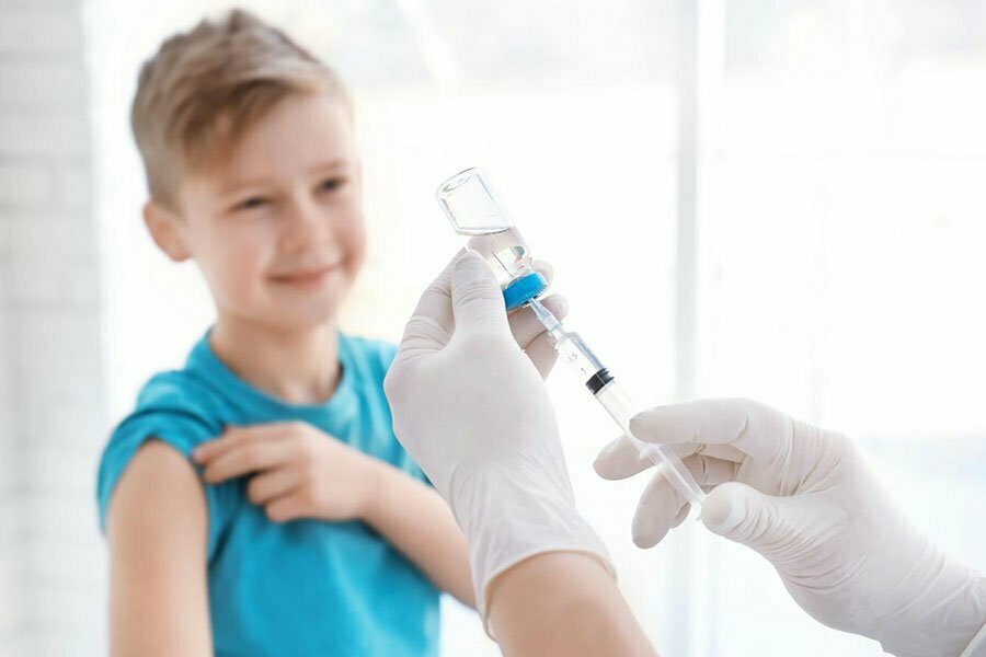 آنفولانزا چیست و اهمیت واکسن آنفولانزا زدن چیست؟